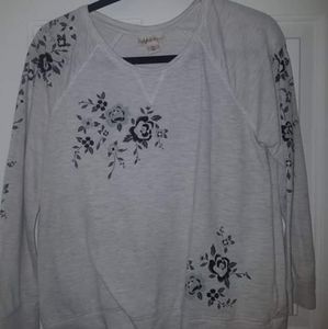 White and Black Flower Long Sleeve